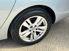 Vauxhall Astra CDTi ecoTEC BlueInjection Design 