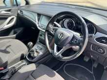 Vauxhall Astra CDTi ecoTEC BlueInjection Design 