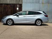 Vauxhall Astra CDTi ecoTEC BlueInjection Design 