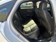 Jaguar XF d V6 S 