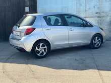 Toyota Yaris VVT-h Excel 