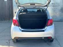 Toyota Yaris VVT-h Excel 