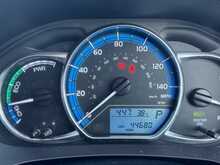 Toyota Yaris VVT-h Excel 