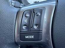Toyota Yaris VVT-h Excel 