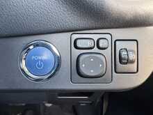 Toyota Yaris VVT-h Excel 