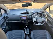 Toyota Yaris VVT-h Excel 
