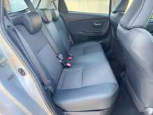 Toyota Yaris VVT-h Excel 