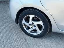 Toyota Yaris VVT-h Excel 
