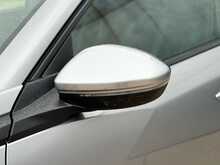 Peugeot 2008 PureTech Allure Premium 