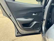Peugeot 2008 PureTech Allure Premium 
