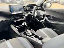Peugeot 2008 PureTech Allure Premium 