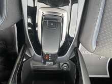 Peugeot 2008 PureTech Allure Premium 
