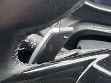 Peugeot 2008 PureTech Allure Premium 