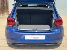 Volkswagen Polo TSI SE 