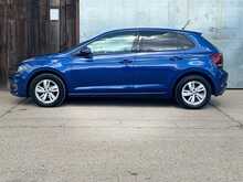 Volkswagen Polo TSI SE 
