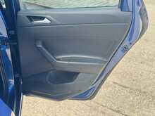 Volkswagen Polo TSI SE 