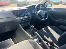 Volkswagen Polo TSI SE 