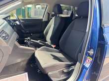 Volkswagen Polo TSI SE 