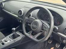 Audi A3 TFSI CoD Black Edition 