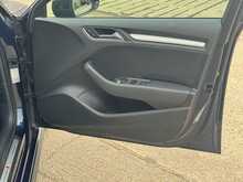 Audi A3 TFSI CoD Black Edition 