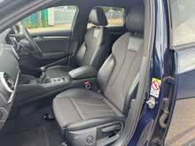 Audi A3 TFSI CoD Black Edition 