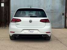 Volkswagen Golf TSI EVO R-Line 