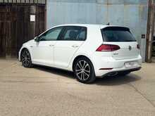 Volkswagen Golf TSI EVO R-Line 