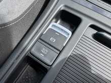 Volkswagen Golf TSI EVO R-Line 