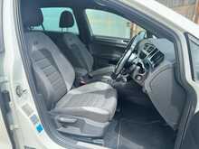Volkswagen Golf TSI EVO R-Line 