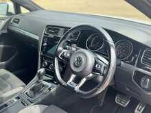Volkswagen Golf TSI EVO R-Line 