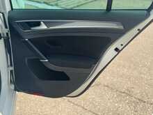 Volkswagen Golf TSI EVO R-Line 