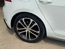 Volkswagen Golf TSI EVO R-Line 