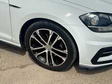 Volkswagen Golf TSI EVO R-Line 
