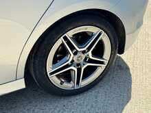 Mercedes-Benz B Class B180 AMG Line 