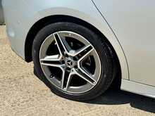 Mercedes-Benz B Class B180 AMG Line 