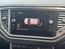 Volkswagen T-Roc TSI SE 