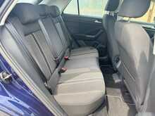 Volkswagen T-Roc TSI SE 