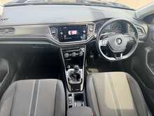 Volkswagen T-Roc TSI SE 