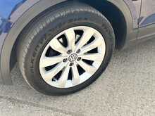 Volkswagen T-Roc TSI SE 
