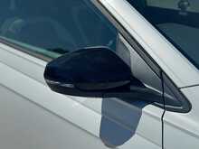 Volkswagen Polo TSI beats 