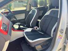 Volkswagen Polo TSI beats 