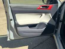 Volkswagen Polo TSI beats 