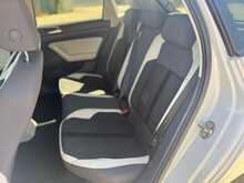 Volkswagen Polo TSI beats 
