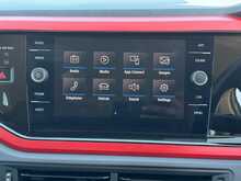 Volkswagen Polo TSI beats 