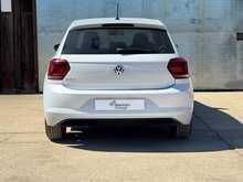 Volkswagen Polo TSI beats 