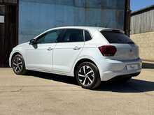 Volkswagen Polo TSI beats 