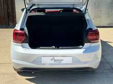 Volkswagen Polo TSI beats 