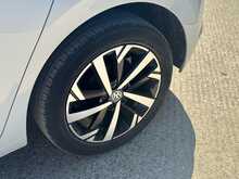 Volkswagen Polo TSI beats 