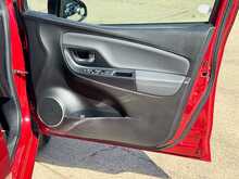 Toyota Yaris VVT-h Excel 
