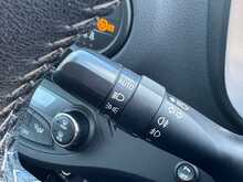Toyota Yaris VVT-h Excel 